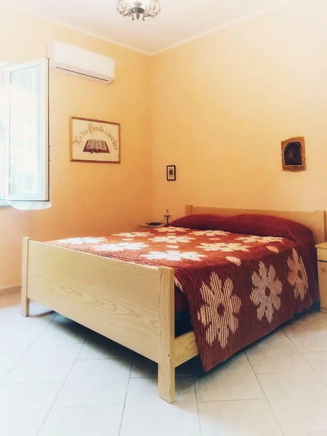 בית נופש מלון ברונטה A Casa Di Norma איטליה